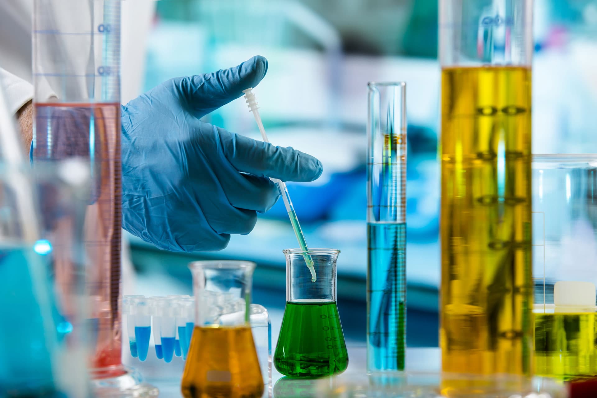 Modern Chemical Engineering Laboratory with Advanced Equipment
